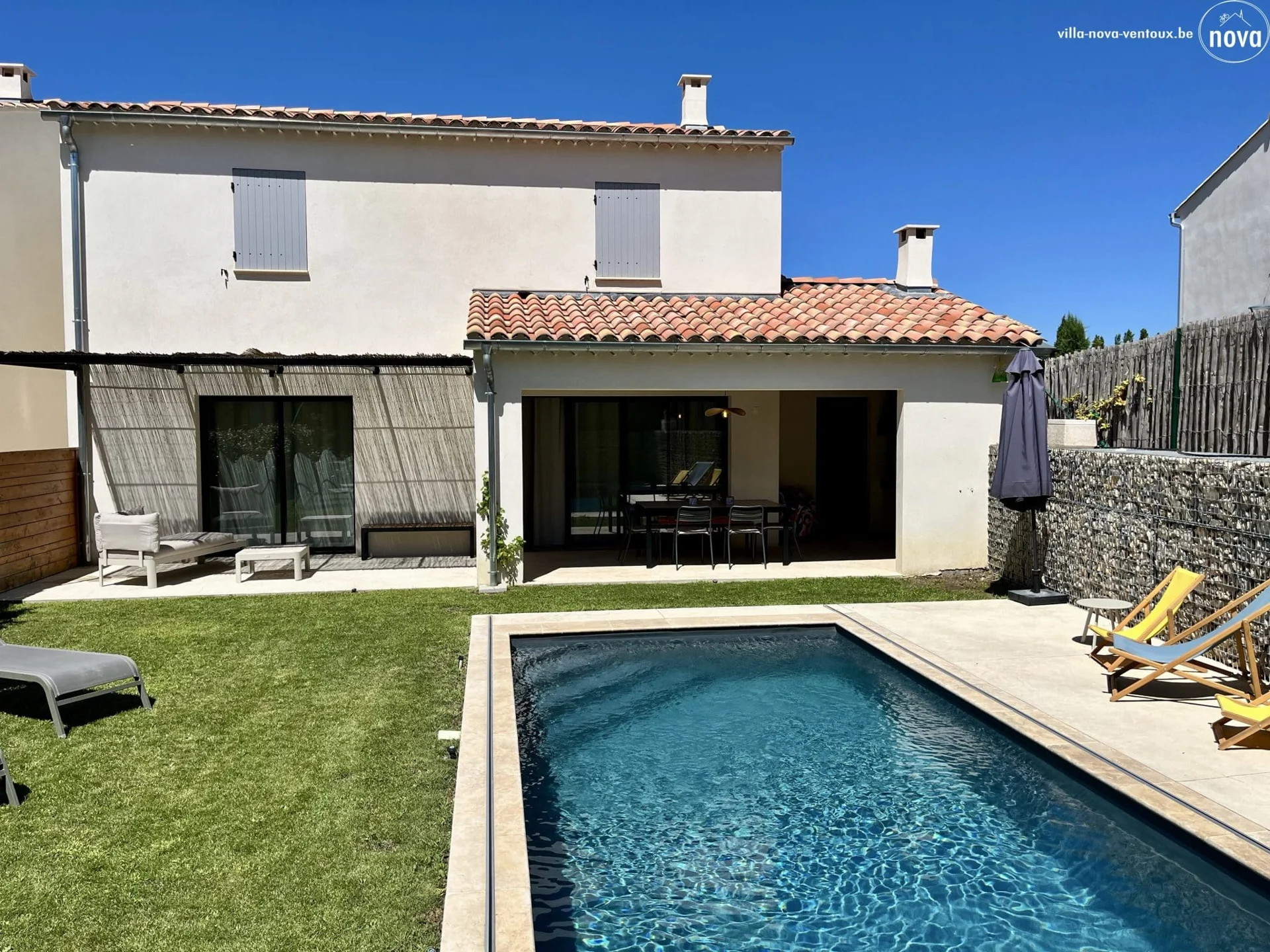 Villa Nova Ventoux met privézwembad en overdekt terras